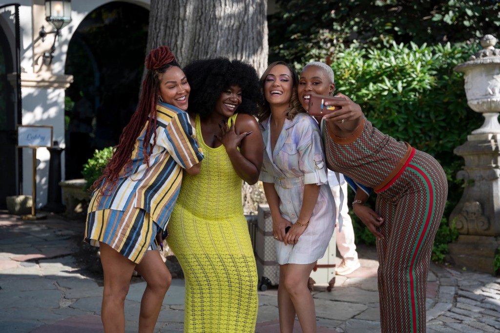 Letting Go Can Also Mean Letting In : Harlem S3EP1